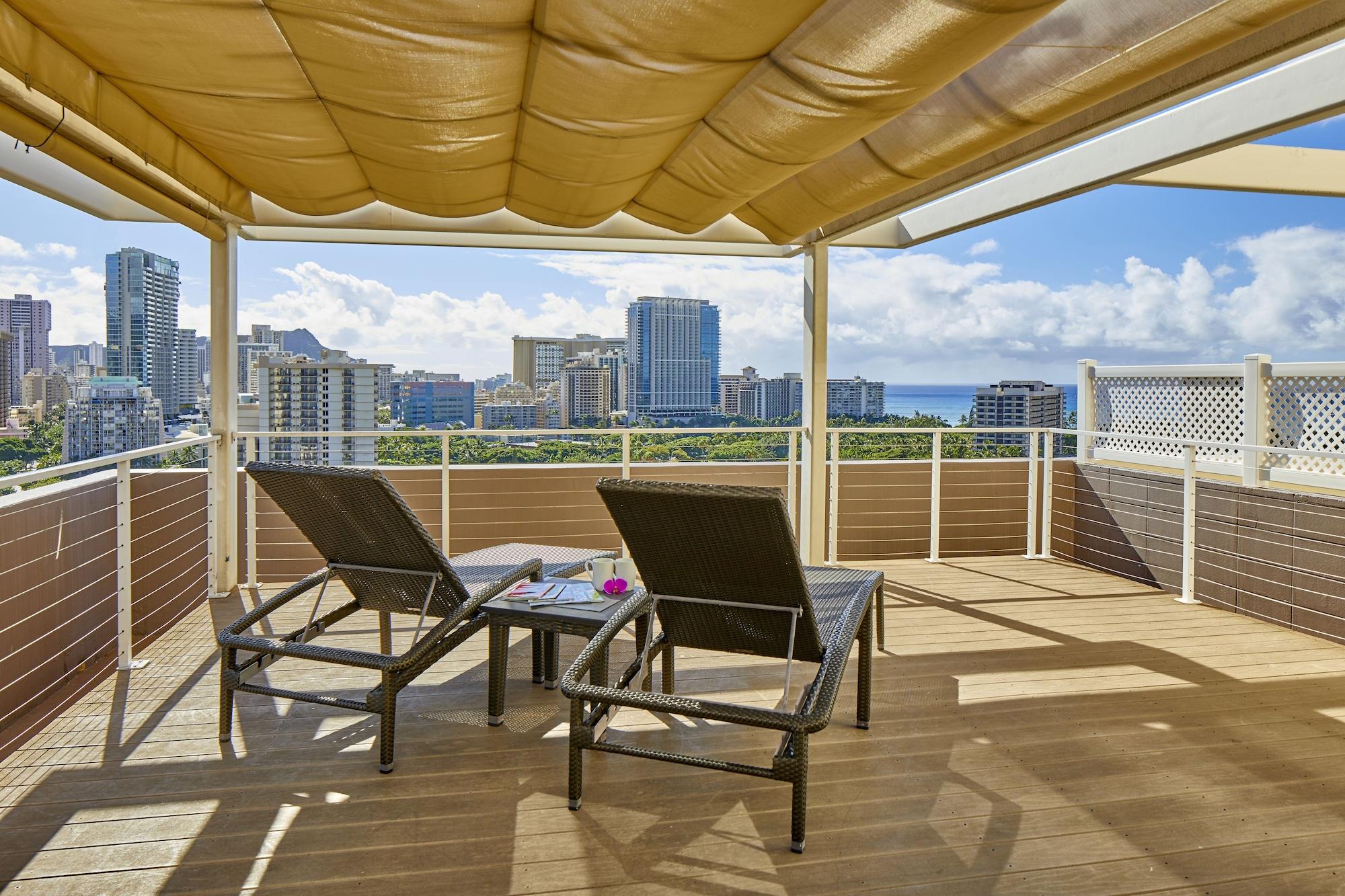 Doubletree By Hilton Alana - Waikiki Beach Honolulu Exterior photo